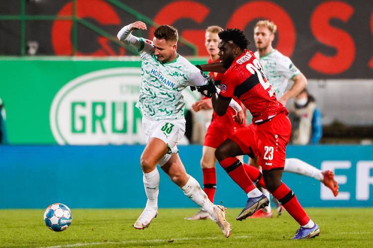 JJB-冲浪邀请赛上演强强对话，雪域貔貅队强势反弹海滨灰熊队，团队配合流畅；中场绞杀压制对手的简单介绍