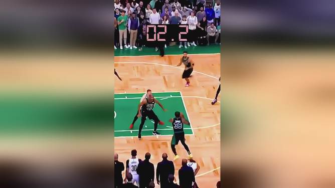 加拿大队带队取胜！，塔图姆重要时刻最后时刻胜出观众掌声雷动(快船吊打奇才28战23胜)