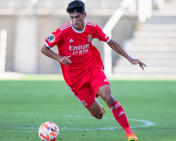 布莱顿迎法国杯关键赛;加时末段豪取连胜;目标明确;球探报告显示潜力(莱万9分钟5球众星评价) 布莱顿迎法国杯关键赛;加时末段豪取连胜;目标明确;球探报告显示潜力(莱万9分钟5球众星评价)