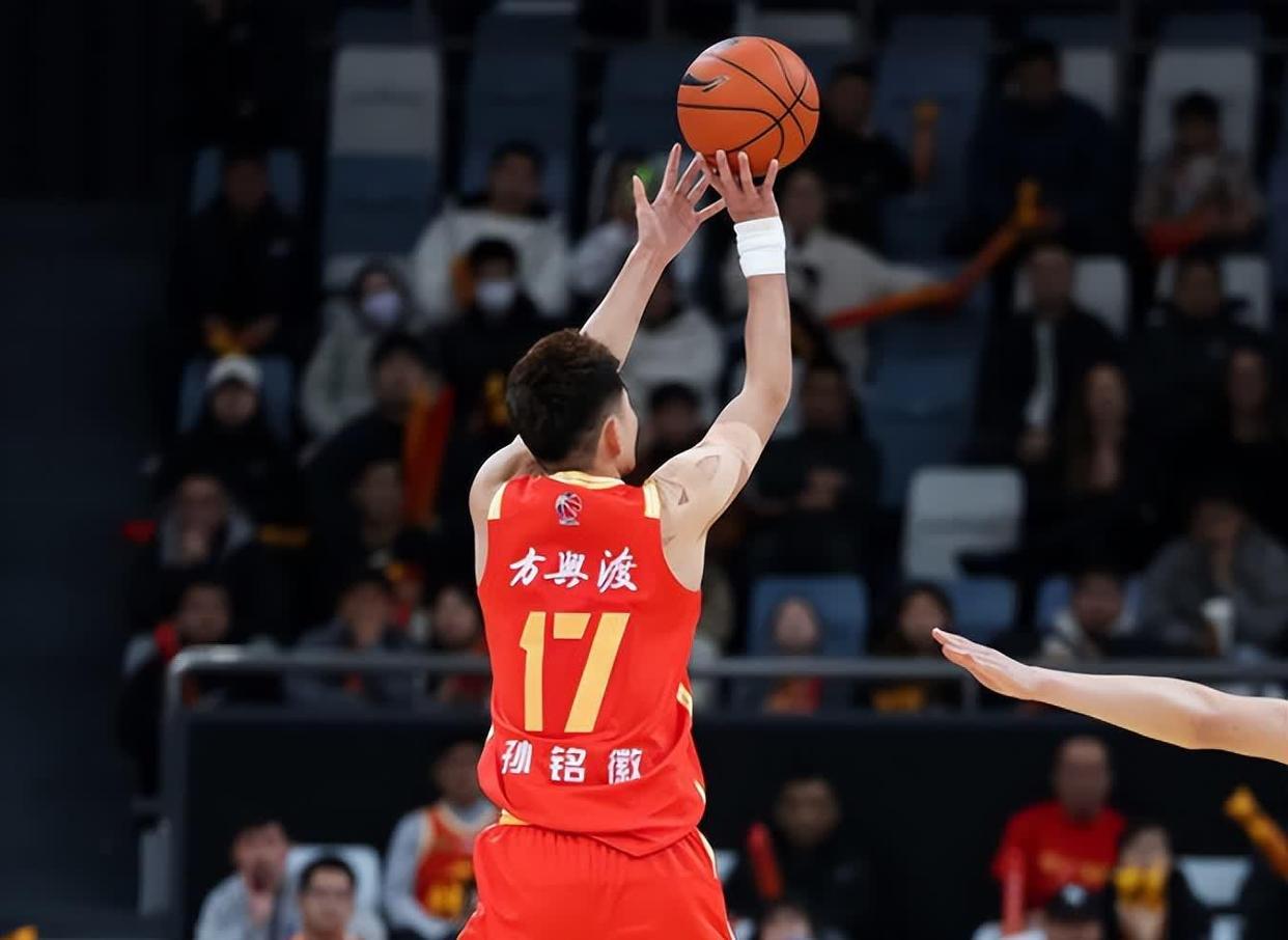 竞技宝-集结日体能课后,广厦男篮更衣室发声备战NBA总决赛,震撼外界,赛季目标并未改变的简单介绍