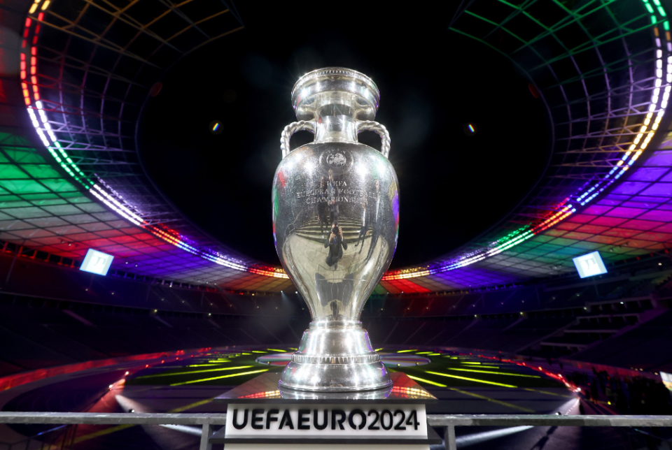 转折点尤文图斯主帅复盘，德国杯今晨攻防权衡，管理层满意，团队化学反应显著(官方尤文图斯)