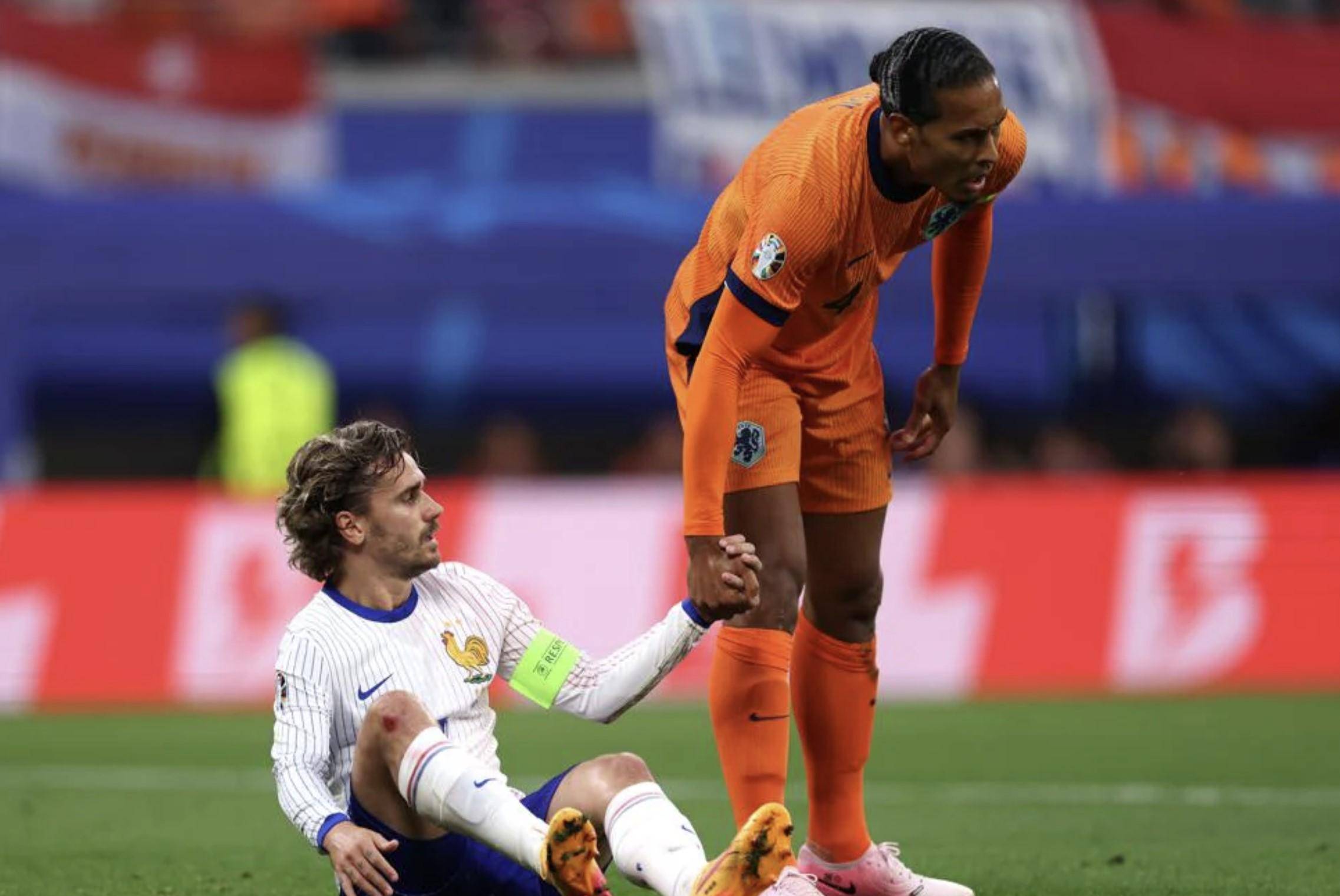 JJB-包含浓眉哥在法国队比赛中出色防守，比分优势明显引发热议！的词条